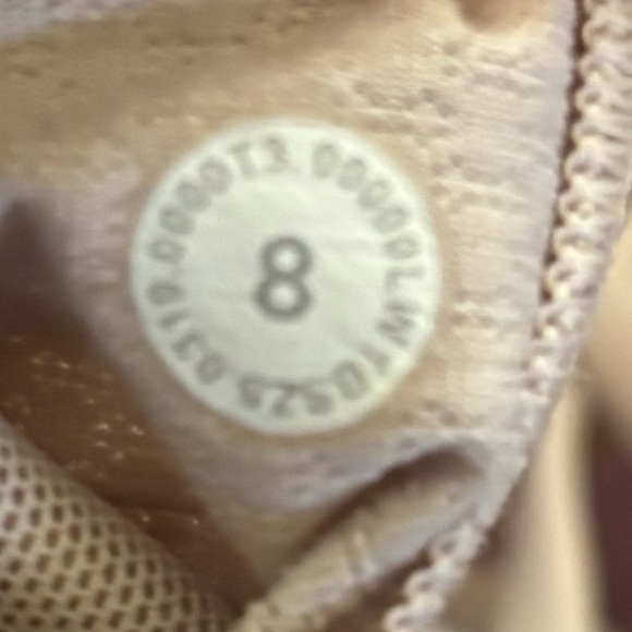 Llululemon  Tied in Energy 2-in-1 Tank
activewear criss cross tank top Sz 8 - Picture 12 of 12